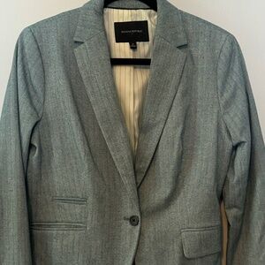 Banana Republic Women’s Size 6 Herringbone One-Button Blazer
